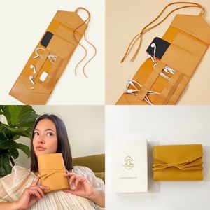 Glass Ladder & Co Katharine Tech Organizer Roll